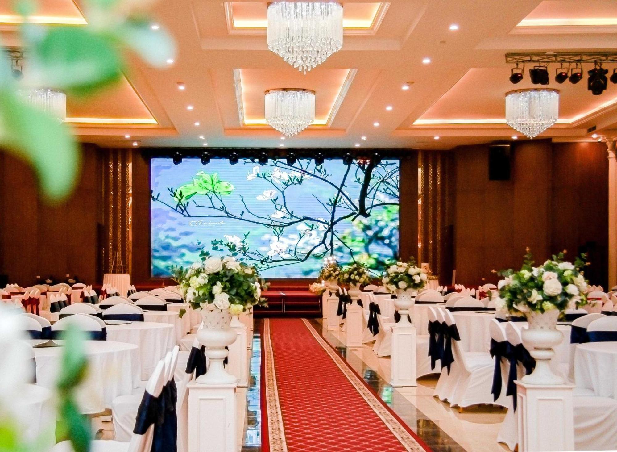 Muong Thanh Grand Dien Bien Phu Hotel Exterior photo